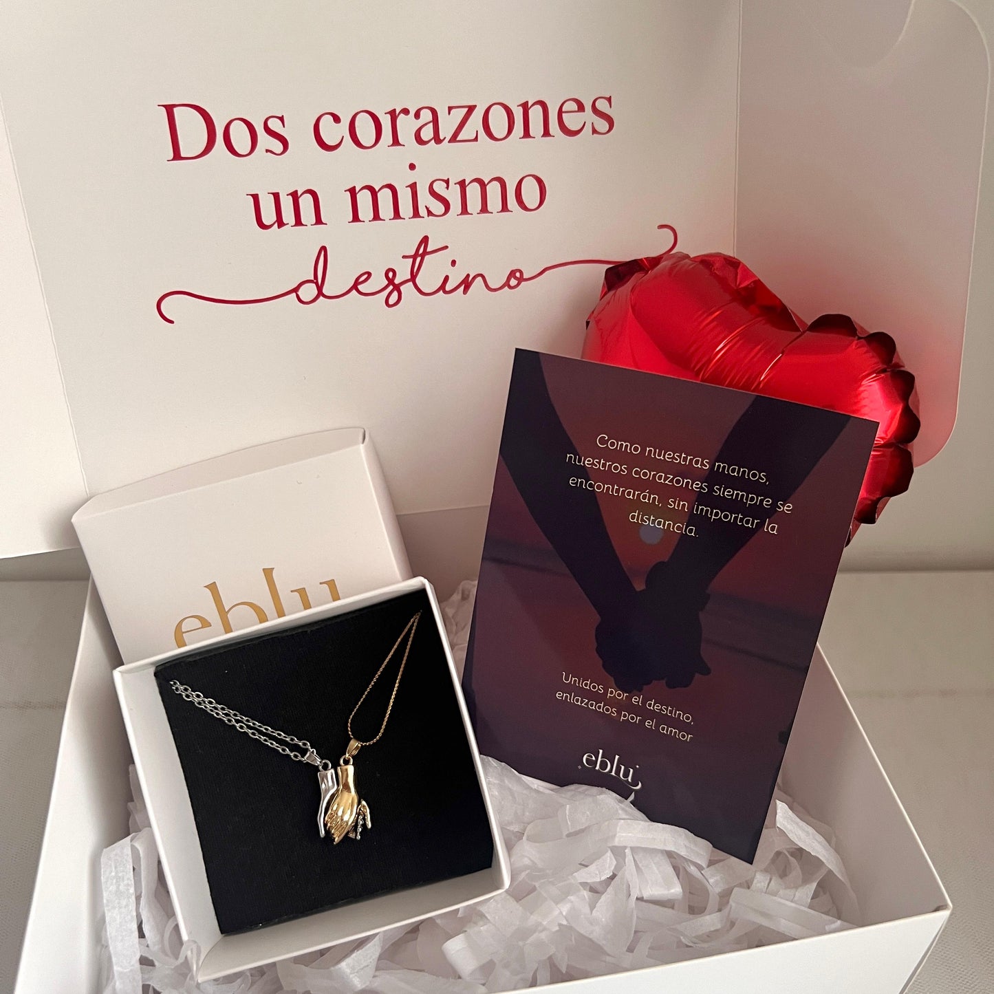 Collares manos entrelazadas