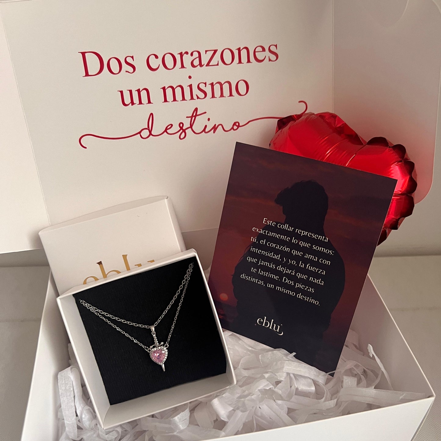 Collares corazón y espada