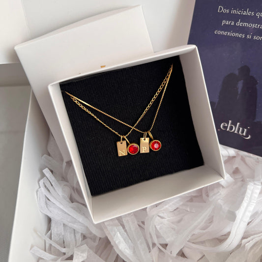 Collares plaquita y piedra de aniversario