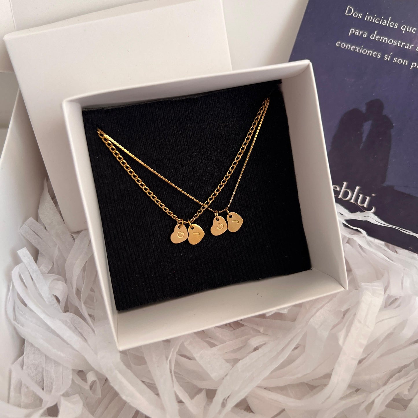 Collares de pareja iniciales doble corazón dorado