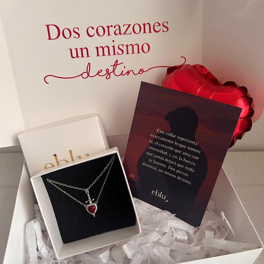 Collares corazón y espada