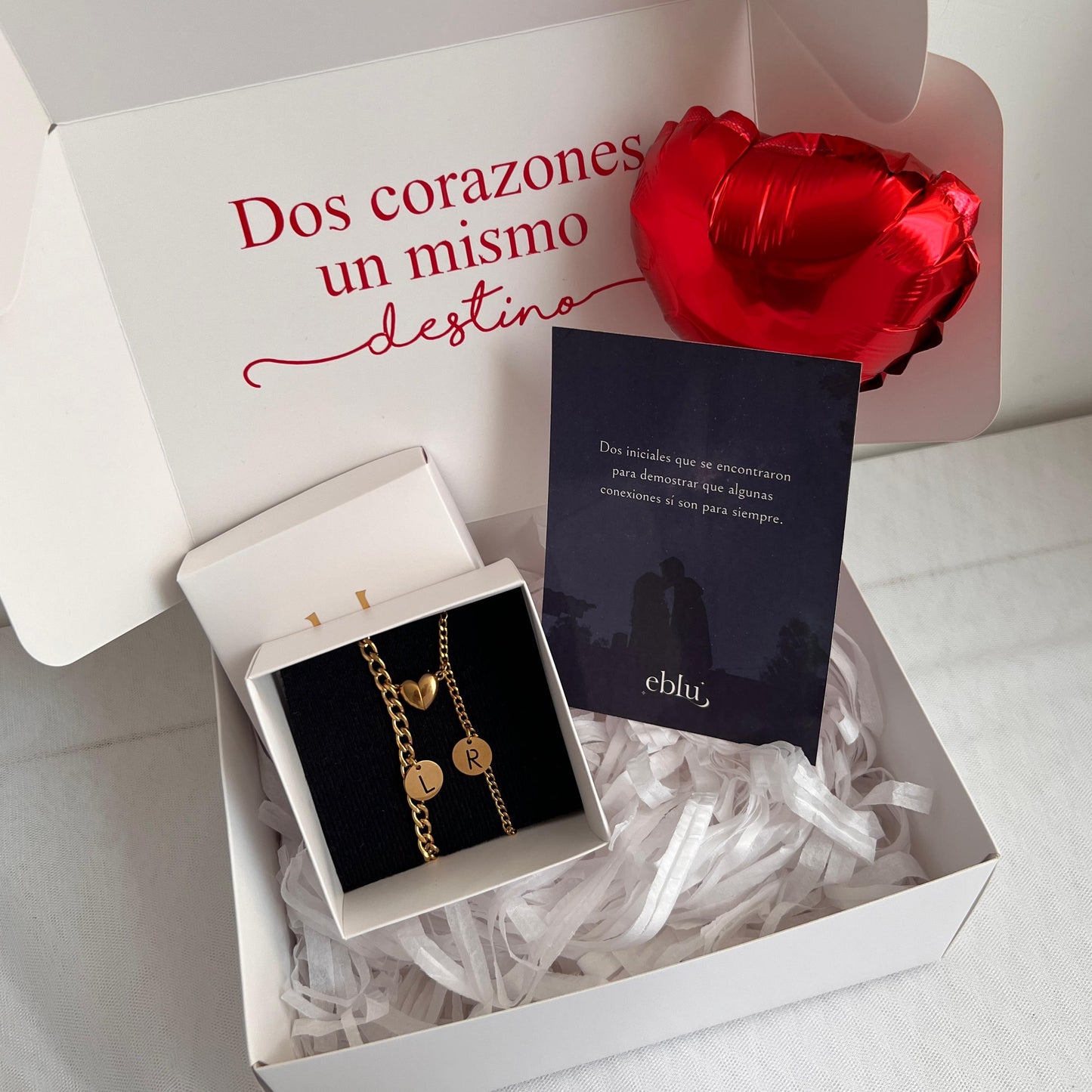 Pulseras de pareja imantadas con iniciales circulares