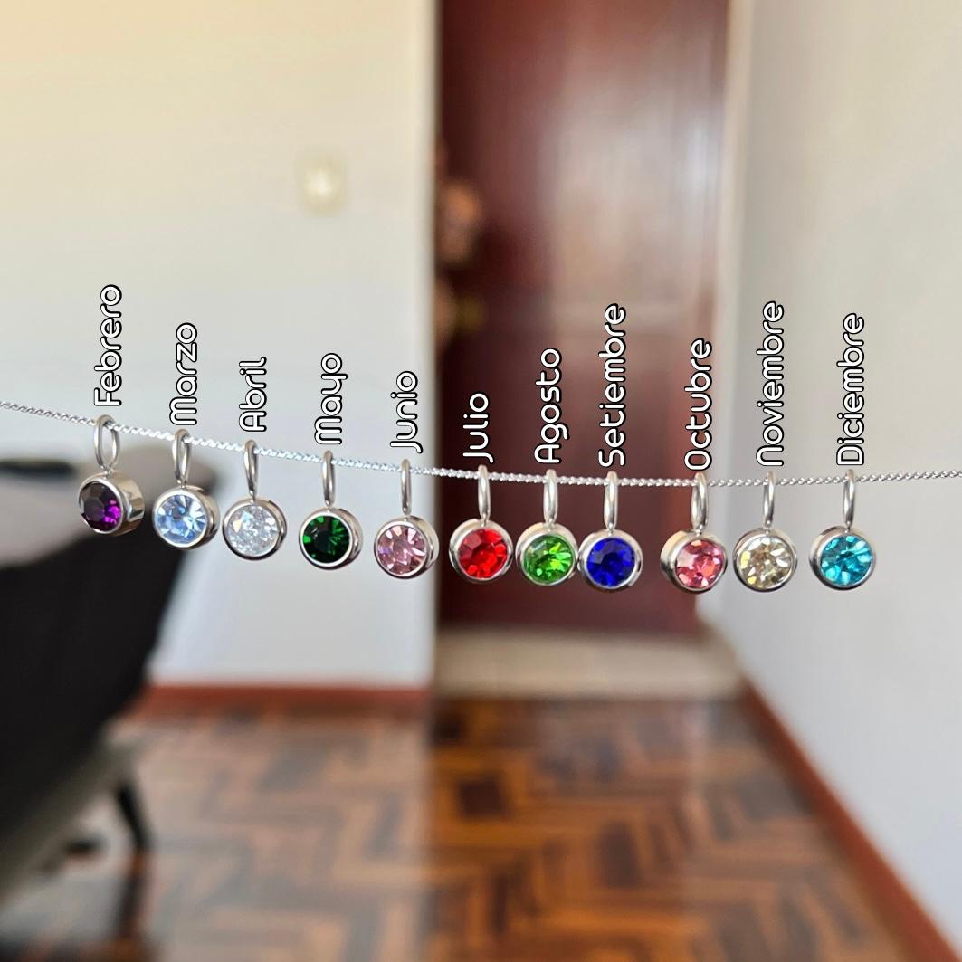 Collares plaquita y piedra de aniversario plateado